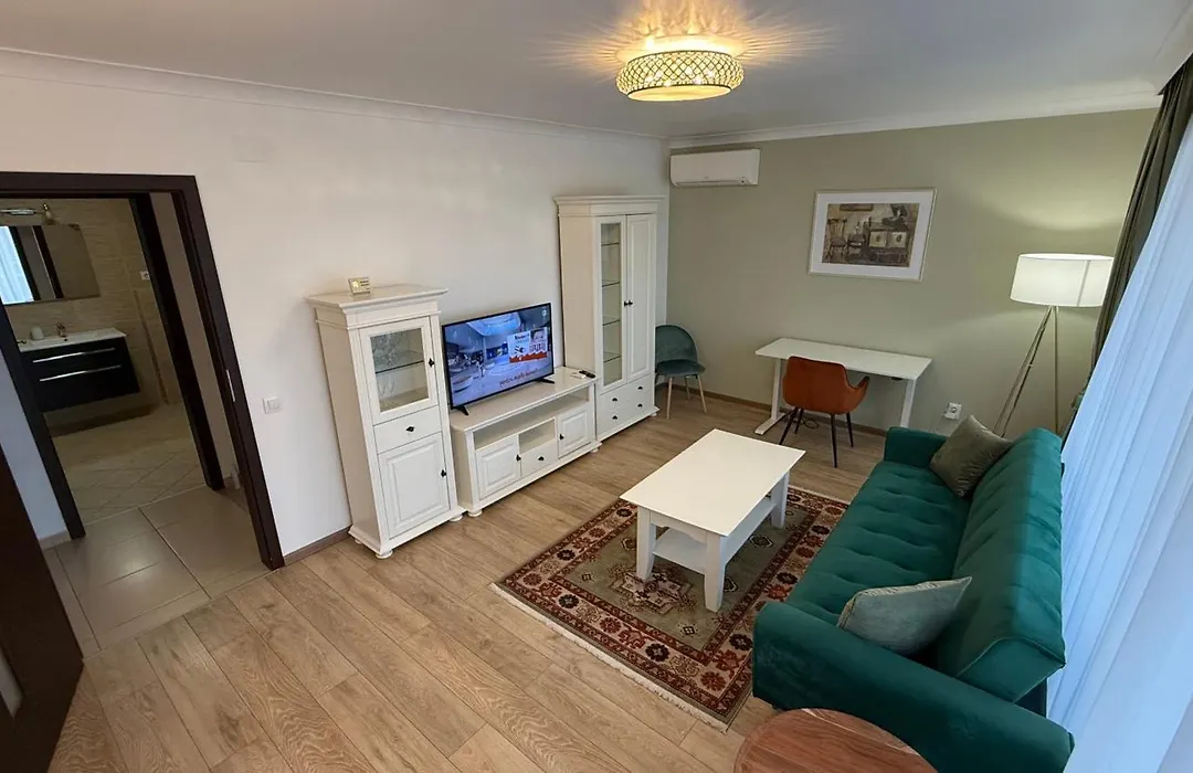 Coresi Long Stay Apartment-1